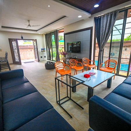 Malama Stay Ruturang Villa 4Bhk, โลนาวาลา ภายนอก รูปภาพ